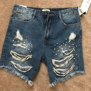 Embellished jean Bermuda shorts